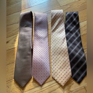Italian silk ties. Lot of 4.